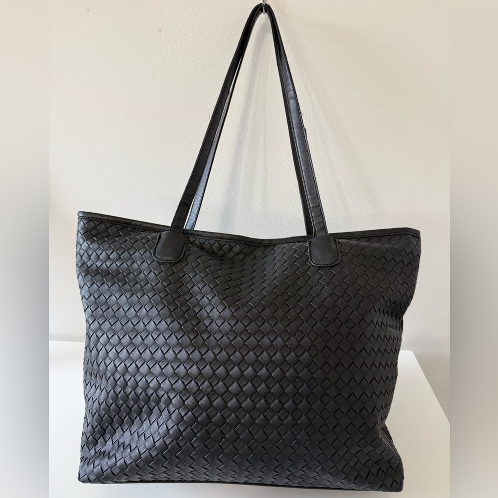 Black Woven Tote Bag | Bottega Style Intrecciato Look | Large Shoulder Bag